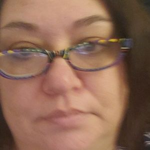 Meet your Posher, Suzanne